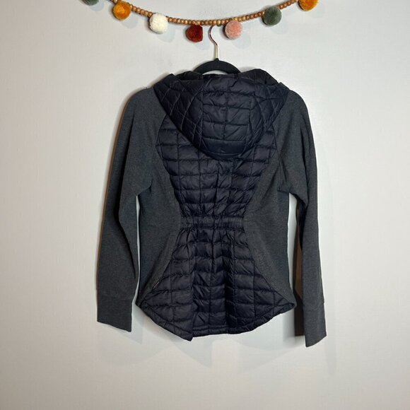 The North Face Endeavor Black Thermoball PrimaLoft Quilted Jacket - Picture 6 of 6